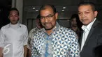 Presiden Direktur PT Kapuk Naga Indah, Nono Sampono usai diperiksa KPK, Jakarta, Senin (18/4). Nono diperiksa sebagai saksi untuk tersangka Sanusi terkait kasus dugaan suap pembahasan Raperda Reklamasi Teluk Jakarta. (Liputan6.com/Helmi Afandi)