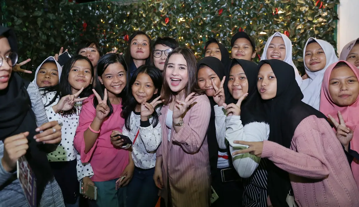 Prilly Latuconsina