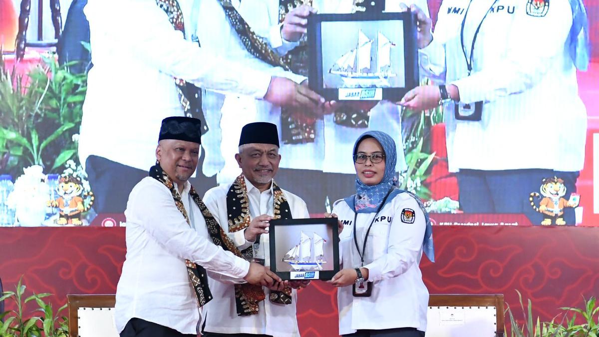 Resmi Daftar ke KPU, Syaikhu-Ilham Habibie Kombinasikan IMTAQ dan IPTEK untuk Jabar Berita Viral Hari Ini Kamis 19 September 2024