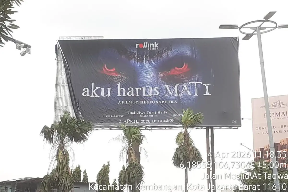 Billboard Film 'Aku Harus Mati' Diturunkan Pemprov DKI