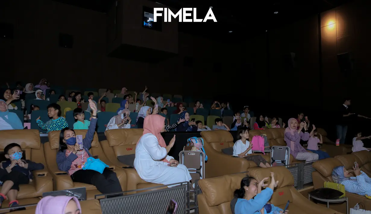 Acara ini digelar di CGV FX Sudirman. Dimulai dari pukul 14.00, peserta sudah berkumpul untuk seru-seruan di acara playdate ini.