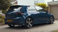 VW Golf R telah dimodifikasi yang kini tenaganya mencapi 600 Tk. (Carscoops)