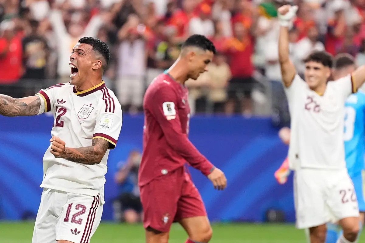 Ronaldo Menangis Spanyol Lolos ke Perempat Final