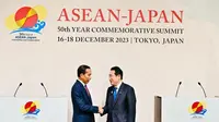 Jokowi memimpin agenda 4 Konferensi Tingkat Tinggi (KTT) Perayaan 50 Tahun Hubungan Persahabatan dan Kerjasama ASEAN-Jepang yang digelar di Hotel The Okura, Tokyo, pada Minggu (17/12/2023). (Foto: Liputan6/Fachrur Rozie)