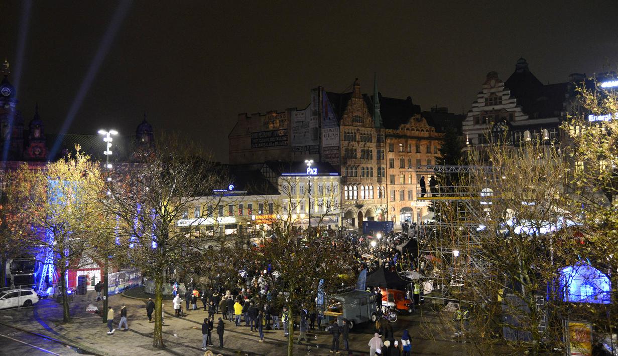 Suasana sekitar stadion jelang laga Liga Champions antara Malmo FF melawan PSG di Swedia, Rabu (25/11/2015) WIB dini hari. (AFP Photo/Jonathan Nackstrand)