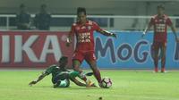 Arema FC gagal memanfaatkan momen untuk naik ke peringkat keempat klasemen Liga 1 2017. (Liputan6.com/Helmi Fithriansyah)