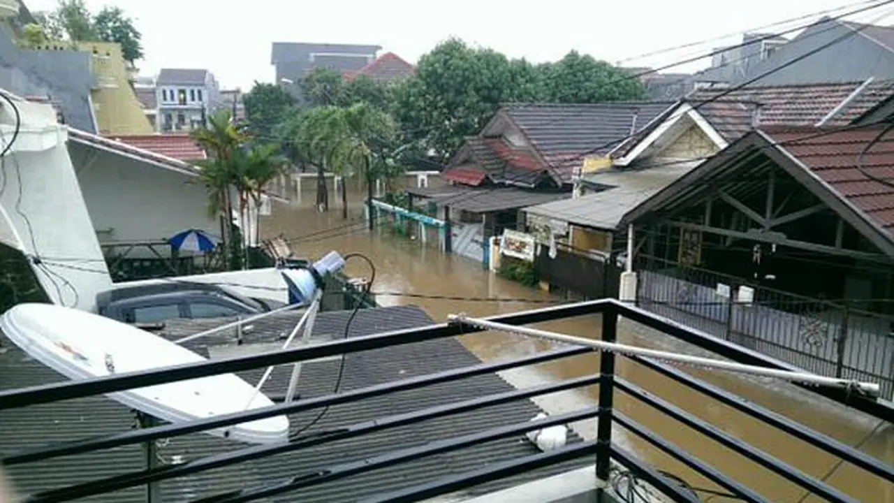Banjir Genangi Sejumlah Perumahan di Jabodetabek