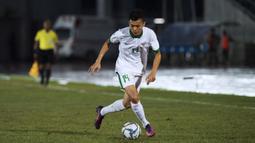 Pemain Timnas Indonesia U19, Feeby Eka Putra mencetak hattrick saat melawan Timnas U-19 Filipina pada laga Grup B Piala AFF U-18 di Thuwunna Stadium, Myanmar, Kamis (8/9). Indonesia menang 9-0. (AFP/Ye Aung Thu)