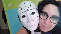 Lilly, wanita asal Prancis yang ingin menikah dengan robot. Dok: dailymail.co.uk