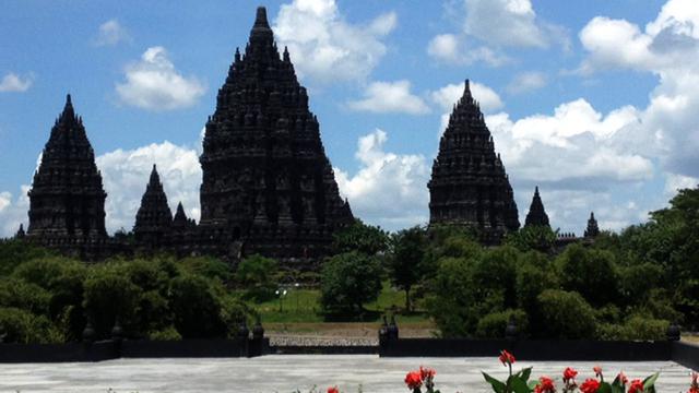 Candi Borobudur, Prambanan, dan Ratu Boko