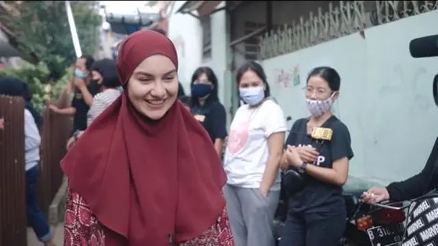 7 Momen Ultah Pernikahan Irish Bella dan Ammar Zoni, Undang Pedagang Bakso