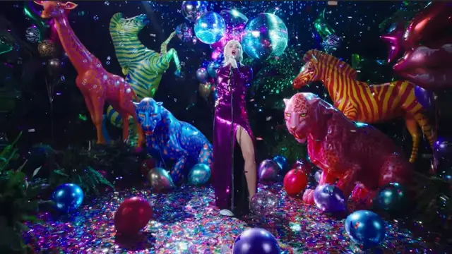 Video klip Miley Cyrus, "Midnight Sky". (Tangkapan layar YouTube/ Miley Cyrus)