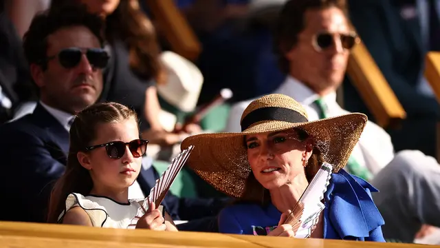 Sentuhan Tangan Kate Middleton pada Tampilan Chic Putri Charlotte Saat Nonton Bareng Wimbledon 2025