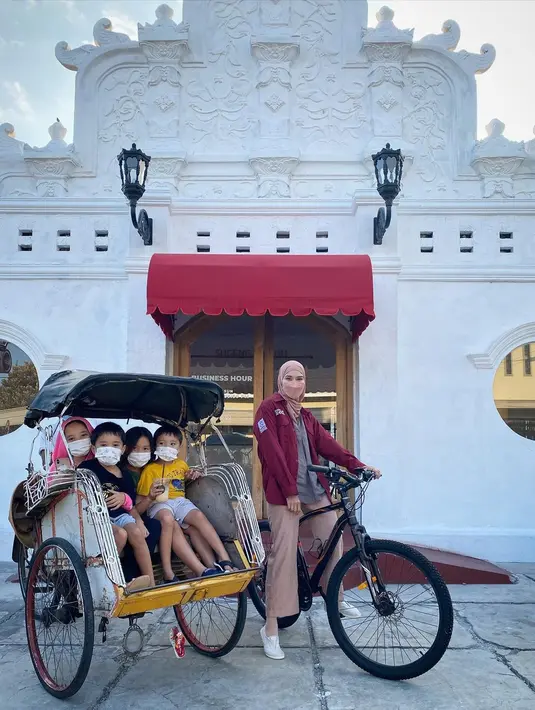 Zaskia Adya Mecca (Instagram/zaskiadyamecca)