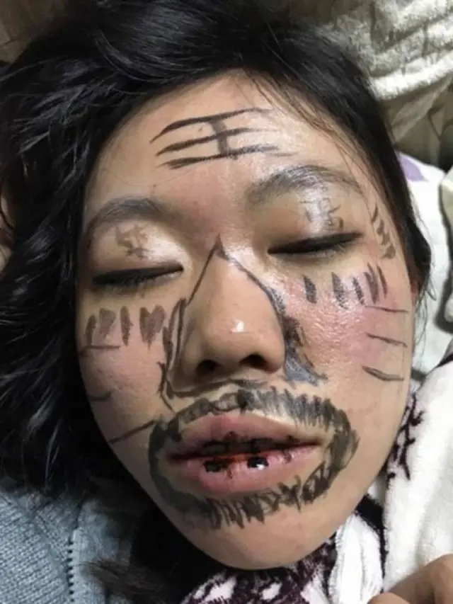 6 Tingkah Gokil Iseng ke Sahabat yang Tidur, Absurd Enggak Ada Akhlak
