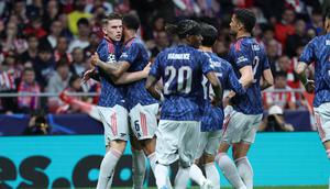 Selebrasi pemain Arsenal dalam pertandingan sepak bola semifinal Liga Champions leg pertama antara Club Atletico de Madrid dan Arsenal di stadion Metropolitano di Madrid pada Kamis (30/4/2026). (Pierre-Philippe MARCOU / AFP)