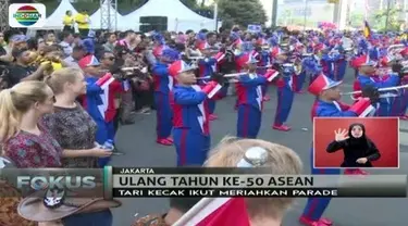 Parade budaya 10 negara Asia Tenggara meriahkan HUT ke-50 ASEAN di Jakarta.