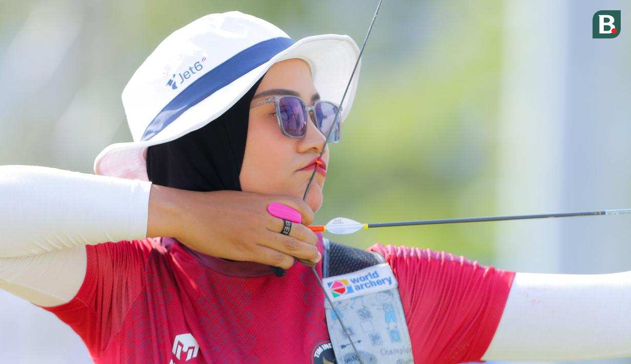 Tampil solid sejak awal laga final, Indonesia berhasil menundukkan Malaysia dengan skor ketat 5–3. Sementara itu, medali perunggu diraih Vietnam setelah mengalahkan tuan rumah Thailand dengan skor 6-0. (Bola.com/Bagaskara Lazuardi)