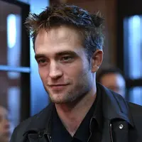 Robert Pattinson dan Kristen Stewart nampaknya sudah semakin akur usai putusnya hubungan mereka yang menghebohkan. (Elle)