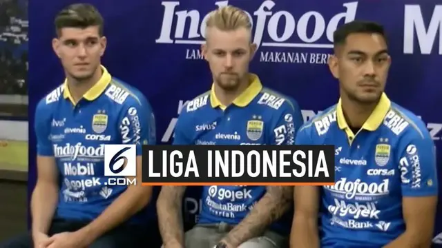 Persib Bandung resmi mengenalkan tiga pemain asing baru, yakni Kevin van Kippersluis (Belanda), Nick Kuipers (Belanda), dan Omin Nazari (Iran) di Graha Persib, Jalan Sulanjana, Kota Bandung, Selasa (20/8/2019).