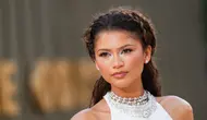 Rahasia Makeup Zendaya untuk Menyamarkan Mata Lelah, Ternyata Bukan Concealer