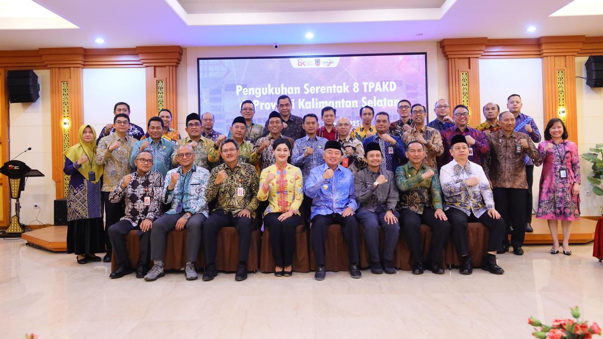 Percepat Inklusi Keuangan di Masyarakat, OJK Kukuhkan 8 TPAKD Kalimantan Selatan