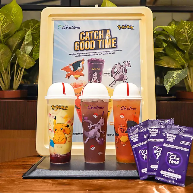 Tampilan tiga varian menu edisi Pokemon pada Chatime.