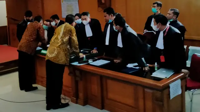 Sidang PT DI