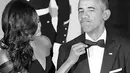 Tak hanya Kim, saudara perempuannya, Khloe Kardashian pun melakukan hal yang sama. Mengunggah foto Obama bersama sang istri, Michelle Obama. Ia menyampaikan kesan dan harapan ke depannya nanti. (doc.aceshowbiz.com)