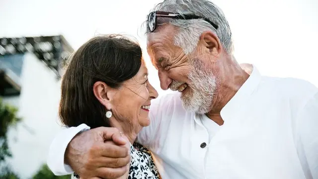 Ilustrasi Kesetiaan Pasangan. (foto: Pinterest).