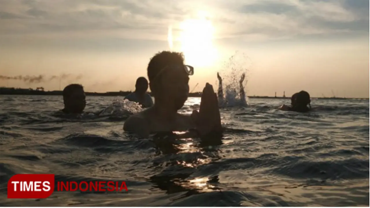 Cobain Terapi Berendam Matahari Tenggelam di Probolinggo