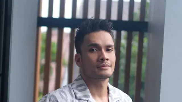 Randy Pangalila Genap 36 Tahun, Rayakan Ulang Tahun Bareng Keluarga Kecil