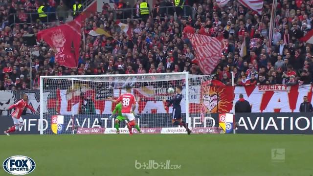 Bayern Munich menang mudah 2-0 atas Mainz, Sabtu (3/2), untuk memperbesar harapan mereka menjuarai Bundesliga lebih cepat. Tembaka...