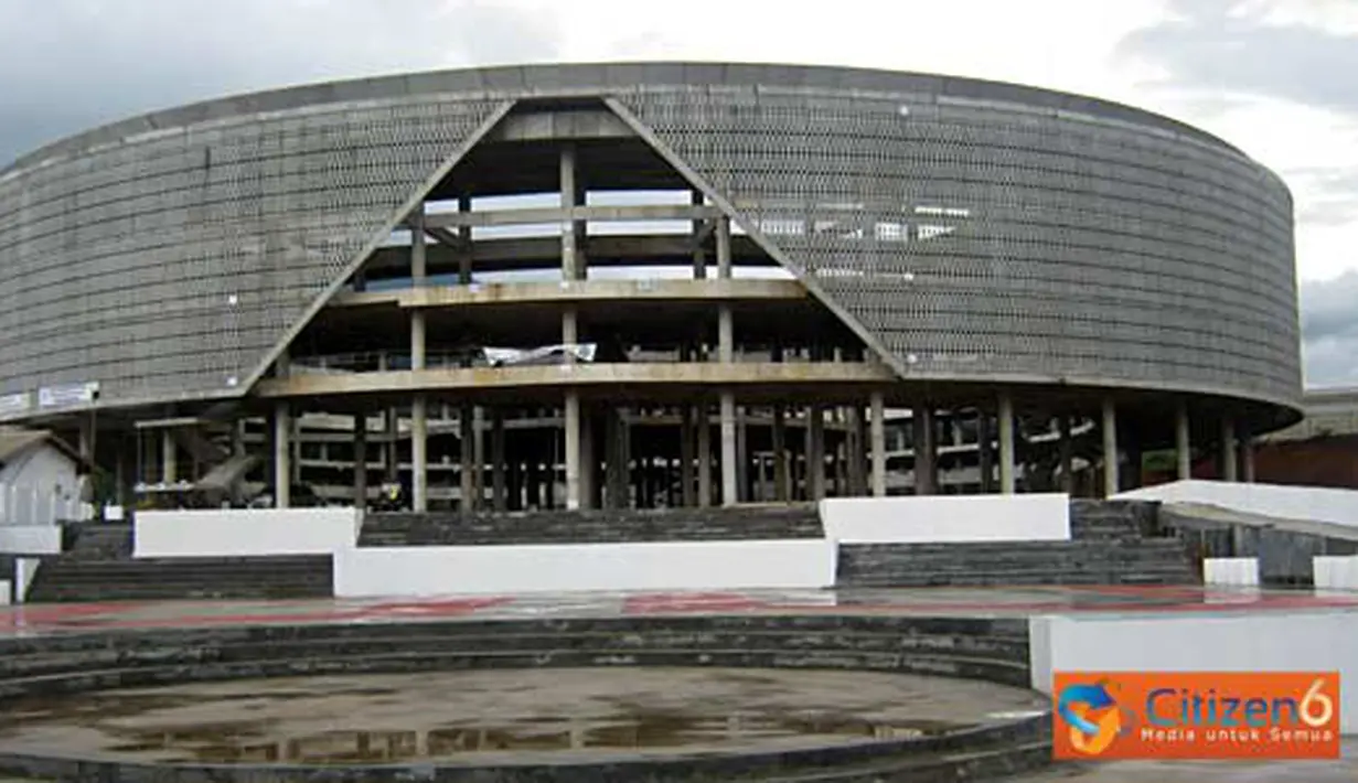 Coloseum Roma di Kampus Unpad