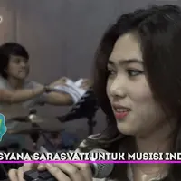 Isyana Sarasvati melihat sudah banyak musisi Indonesia yang benar-benar berkarya dari hati.