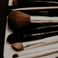 Ilustrasi makeup. Sumber foto: unsplash.com/Morgan McDonald.