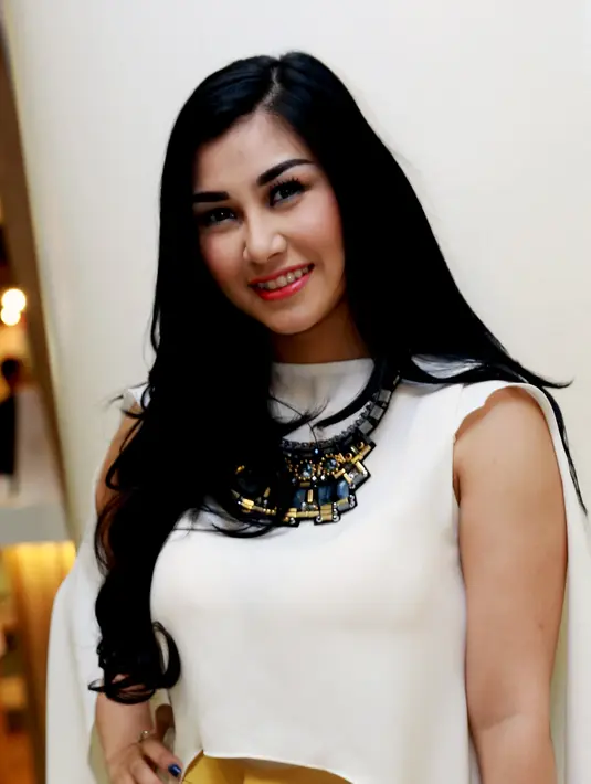 Nisya Ahmad memiliki kepuasan tersendiri karena menjadi bagian kisah perjuangan hidup Sam Brodie yang bisa menginspirasi banyak orang. (Wimbarsana/Bintang.com)