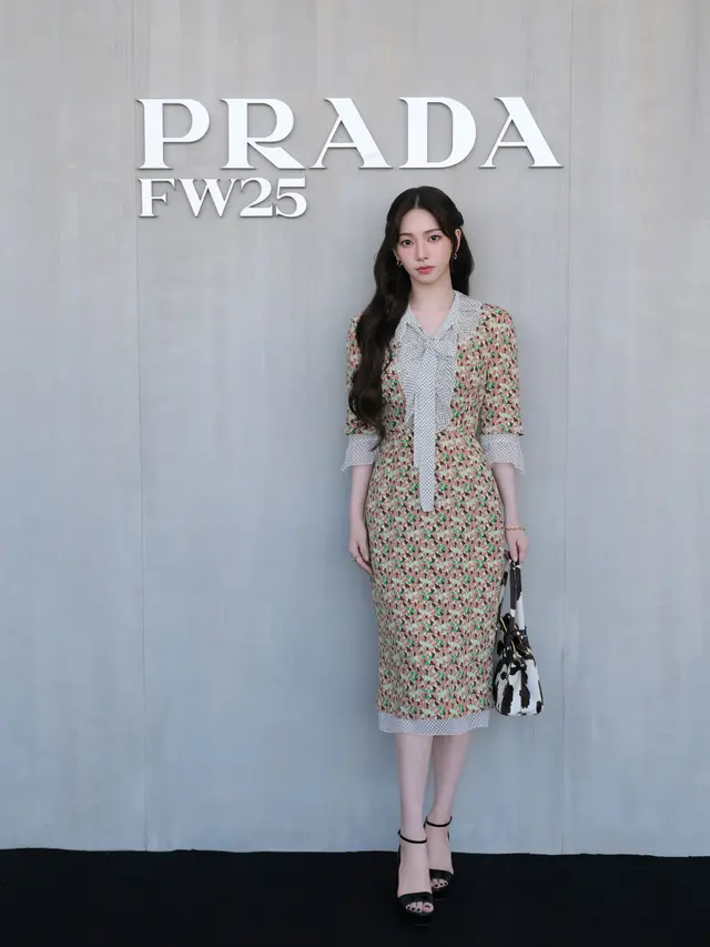 6 Adu Gaya Seleb Top Dunia Hadiri Prada Womenswear Fall-Winter 2025, Gal Gadot, Byeon Woo-seok, hingga Karina aespa