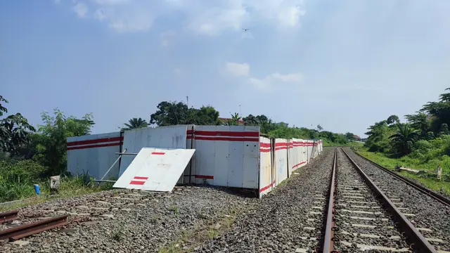 Jalur KA Bogor Sukabumi Longsor