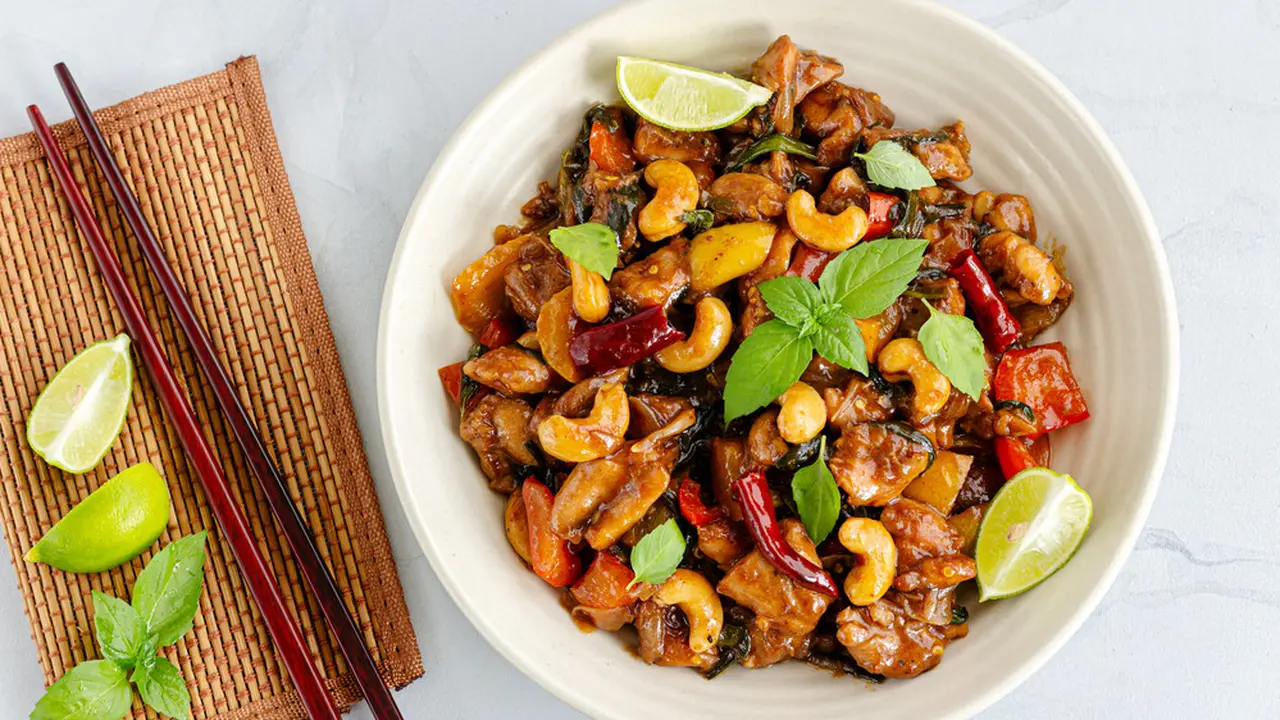 tumis ayam Thailand