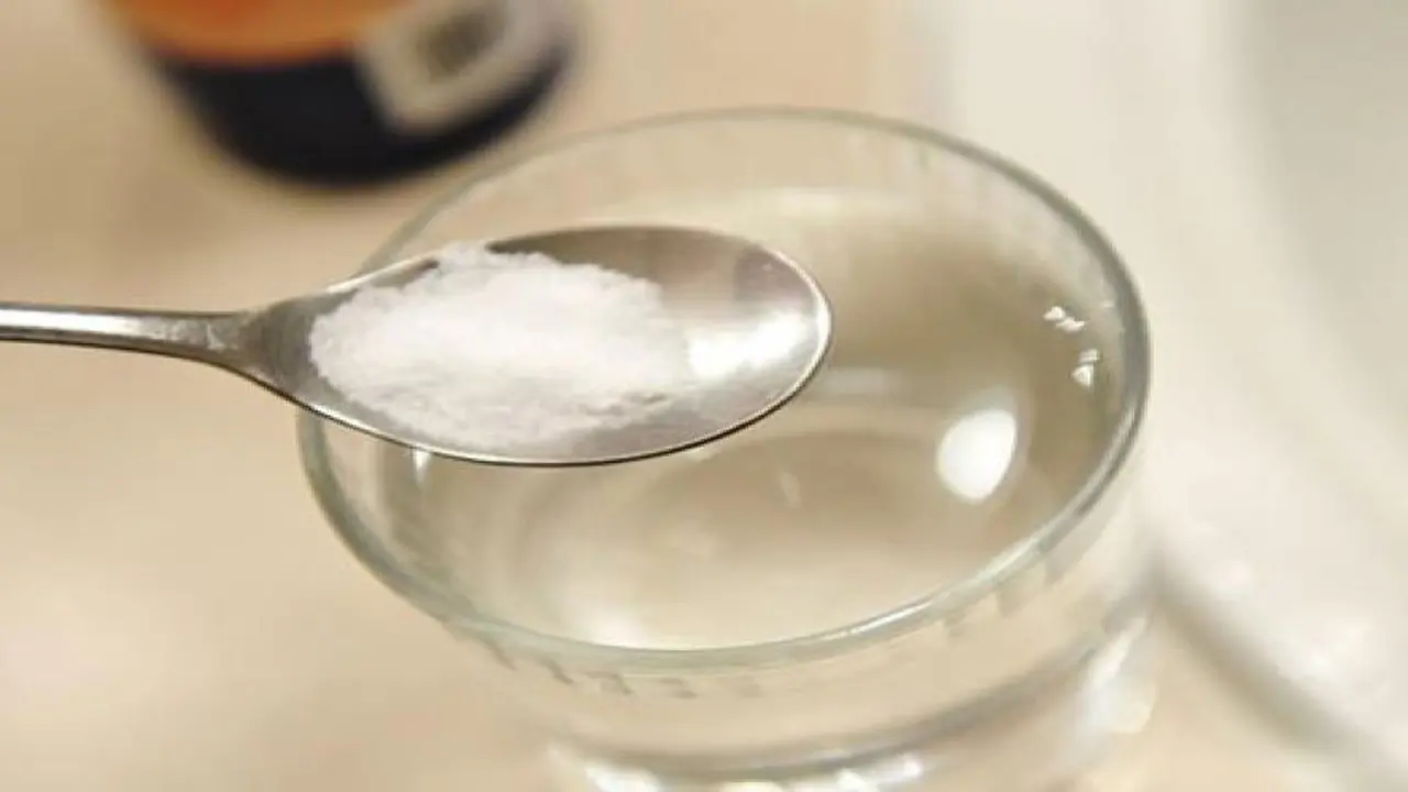 Sederet Manfaat Minum Air Garam di Pagi Hari