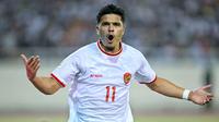 Pemain Timnas Indonesia, Ragnar Oratmangoen melakukan selebrasi setelah mencetak gol ke gawang Vietnam pada laga Grup F Kualifikasi Piala Dunia 2026 di My Dinh Stadium, Vietnam, Selasa (26/03/2024). (AFP)