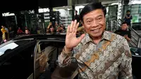 Menko Polhukam Tedjo Edhy Purdijatno usai usai melaporkan harta kekayaannya di KPK, Jakarta, Selasa (16/12/2014). (Liputan6.com/Miftahul Hayat)