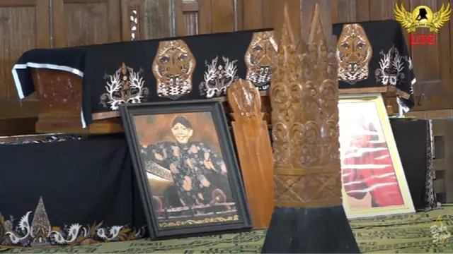 6 Momen Prosesi Pemakaman Dalang Ki Seno Nugroho, Diiringi Gamelan dan Tangis Pelayat