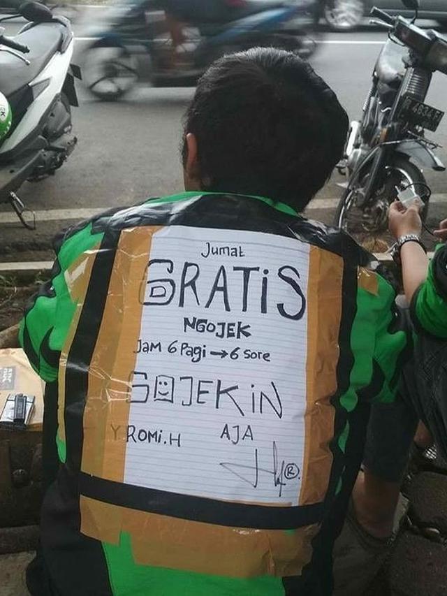 Hibur Sampai Bikin Salut Penumpang, Ini Tulisan Kocak Jaket Driver Ojol