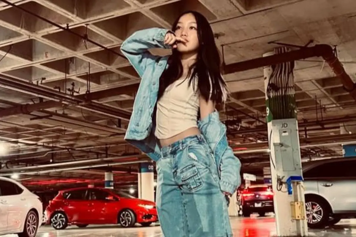 Pesona Malea Emma dalam berbagai gaya. (credit:instagram.com/maleaemma)