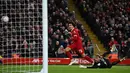 Pemain Liverpool, Jayden Danns mencetak gol kedua timnya ke gawang Southampton pada laga putaran kelima Piala FA 2023/2024 di Anfield, Liverpool, Inggris, Kamis (29/02/2024) WIB. (AFP/Paul Ellis)