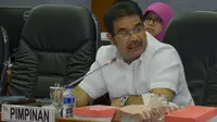 Wakil Ketua Komisi X DPR RI, Sutan Adil Hendra menyayangkan ratusan Siswa SMA N 3 Semarang tak lolos SNMPTN karena masalah input data.