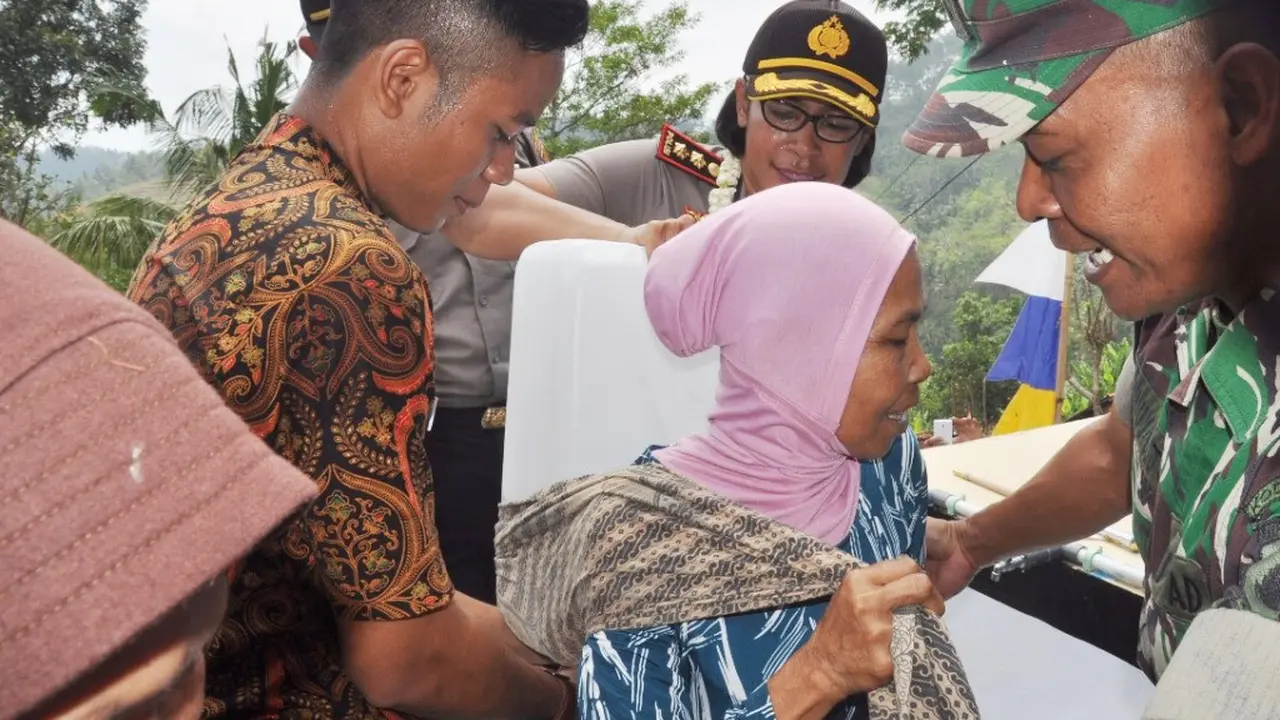 Ibu-Ibu Silangit Tak Perlu Lagi Bermalam untuk Antre Air Bersih