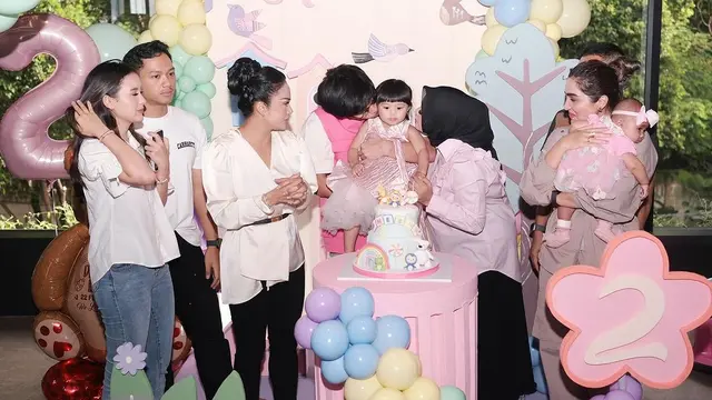 Ultah Ameena kedua tahun (Instagram/attahalilintar)